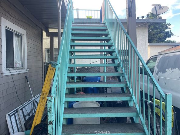 317 E 36th Street, Los Angeles CA 90011