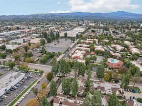 1430 Cabrillo Park B, Santa Ana CA 92701