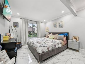 1430 Cabrillo Park B, Santa Ana CA 92701