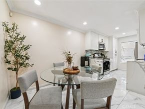 1430 Cabrillo Park B, Santa Ana CA 92701