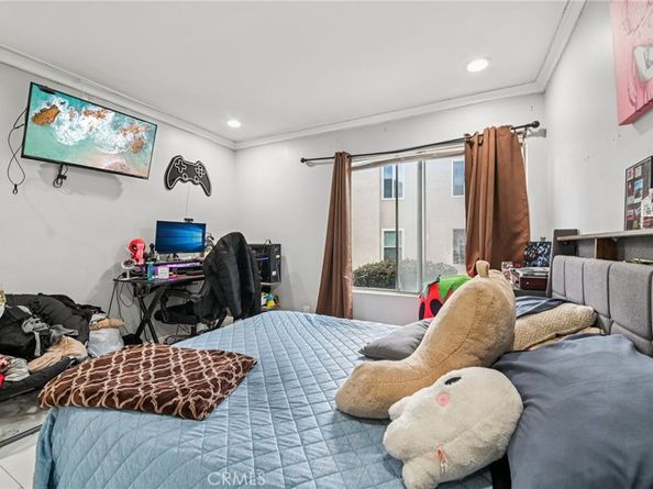 1430 Cabrillo Park B, Santa Ana CA 92701