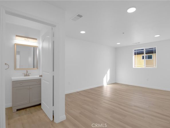 815 W G Street, Wilmington CA 90744