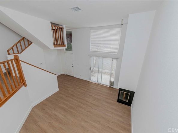 1929 E Washington Blvd 2, Pasadena CA 91104