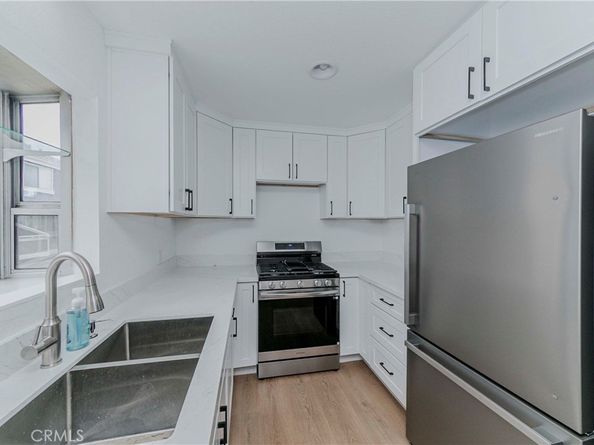 1929 E Washington Blvd 2, Pasadena CA 91104