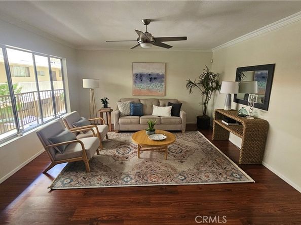 545 Chestnut Avenue 207, Long Beach CA 90802