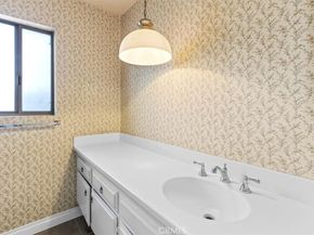 2525 N. Pacific Avenue, Santa Ana CA 92706