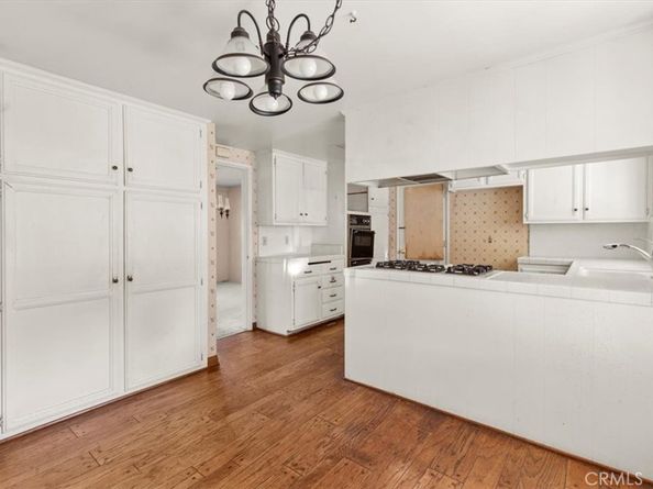2525 N. Pacific Avenue, Santa Ana CA 92706