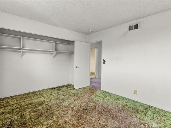 2525 N. Pacific Avenue, Santa Ana CA 92706