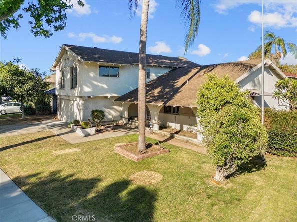 2525 N. Pacific Avenue, Santa Ana CA 92706