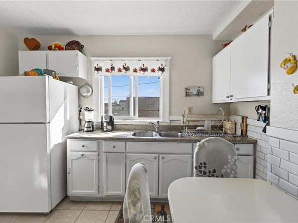 323 W 60th, Los Angeles CA 90003