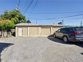 323 W 60th, Los Angeles CA 90003