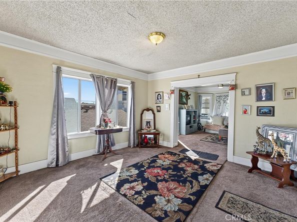 323 W 60th, Los Angeles CA 90003