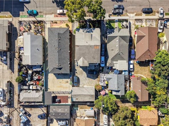 323 W 60th, Los Angeles CA 90003