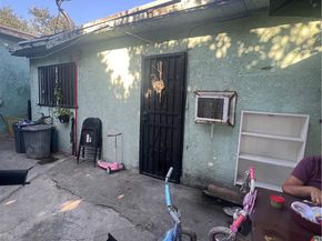 1734 E 63rd Street, Los Angeles CA 90001