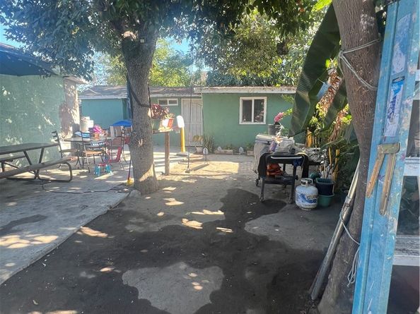 1734 E 63rd Street, Los Angeles CA 90001