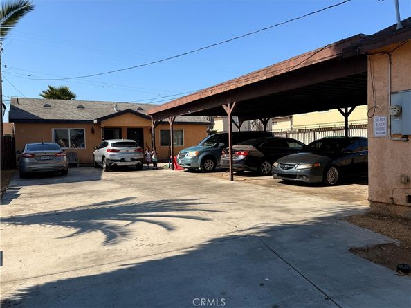 1052 W 106th Street, Los Angeles CA 90044