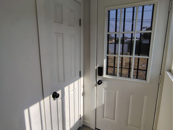 231 E Century Boulevard, Los Angeles CA 90003