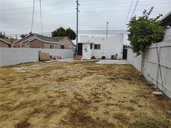 231 E Century Boulevard, Los Angeles CA 90003