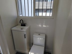 231 E Century Boulevard, Los Angeles CA 90003