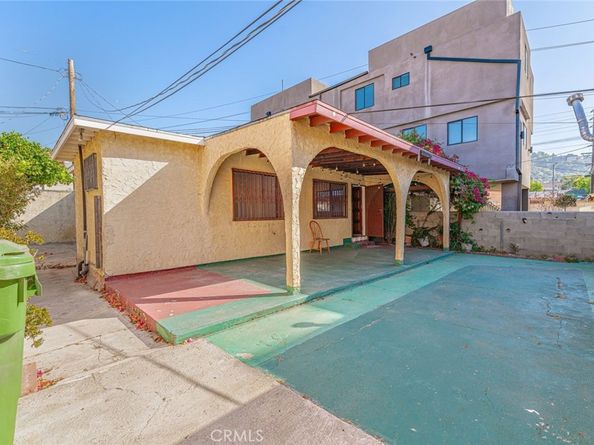 2677 Roseview Avenue, Los Angeles CA 90065