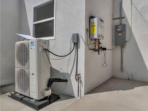 3948 Van Horne Avenue, Los Angeles CA 90032