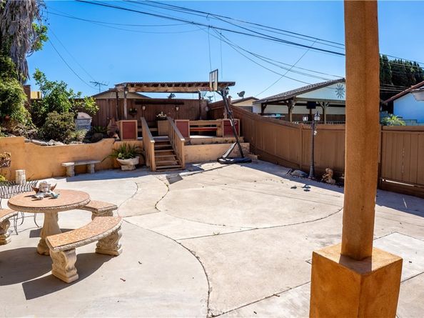 4622 W 131st Street, Hawthorne CA 90250