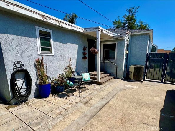 2925 San Francisco Avenue, Long Beach CA 90806