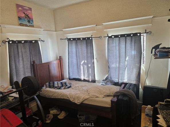 134 W Vernon Avenue, Los Angeles CA 90037