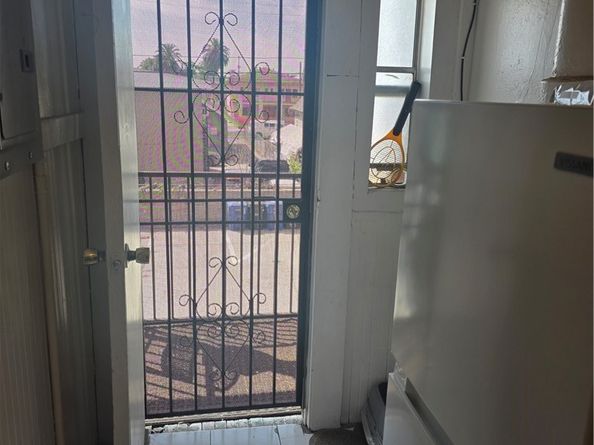 134 W Vernon Avenue, Los Angeles CA 90037