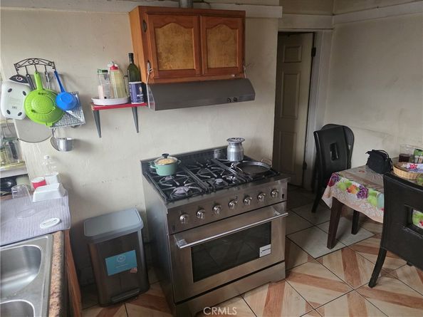 134 W Vernon Avenue, Los Angeles CA 90037