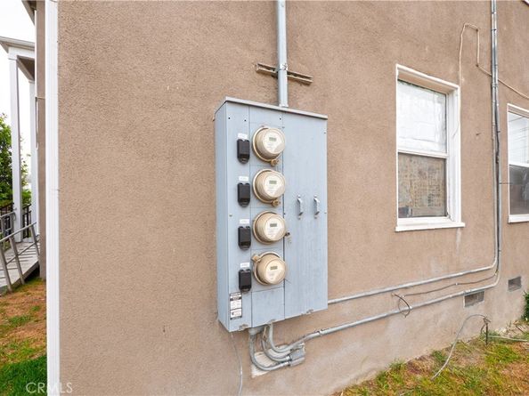 1931 W 35th Street, Los Angeles CA 90018