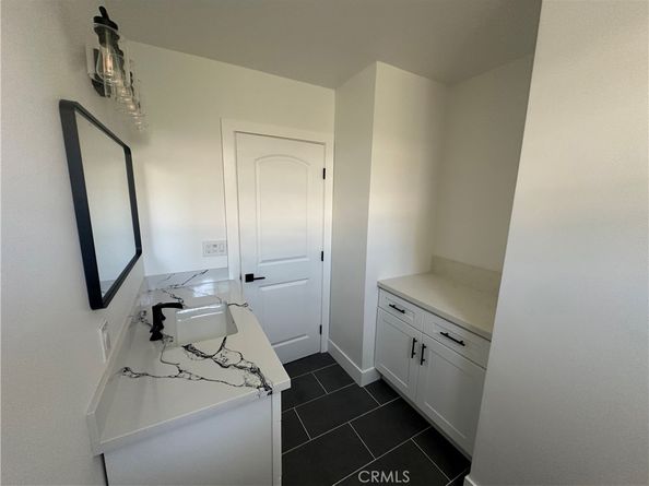 1253 W 65th Street, Los Angeles CA 90044