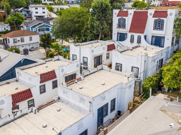 907 Glendale, Los Angeles CA 90026