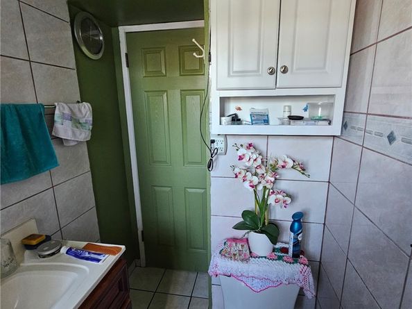 351 E 92nd, Los Angeles CA 90003