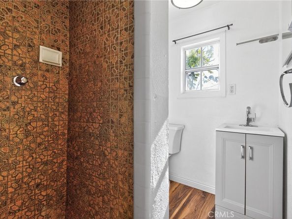 1300 W 90th Street, Los Angeles CA 90044