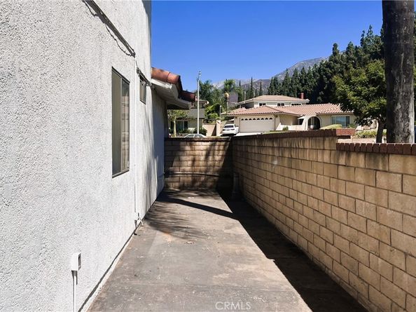 1226 Azalea Court, Upland CA 91784