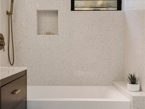 4633 Russell, Los Feliz CA 90027