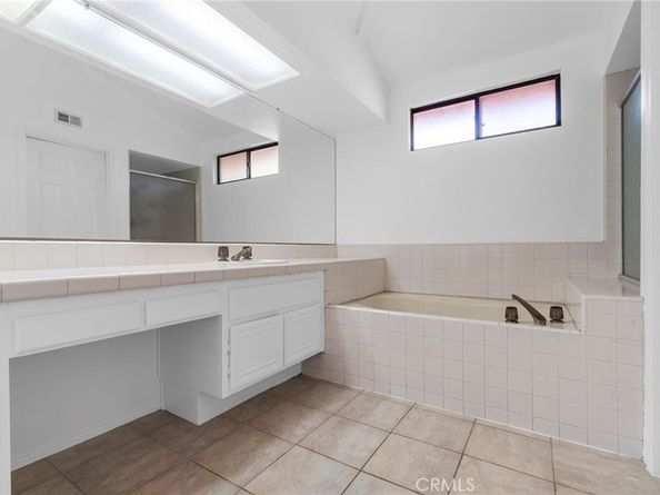 1548 Vallecito, Pomona CA 91768