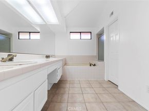 1548 Vallecito, Pomona CA 91768