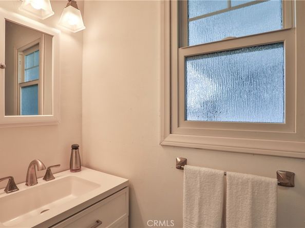 1585 Mural Drive, Claremont CA 91711