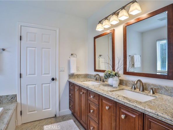 1585 Mural Drive, Claremont CA 91711