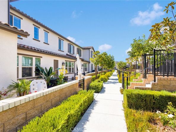 5604 Altamura Way 2, Fontana CA 92336