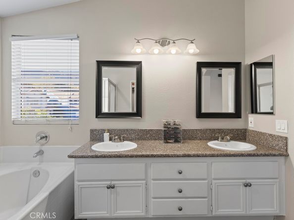 14874 Southend, Fontana CA 92336