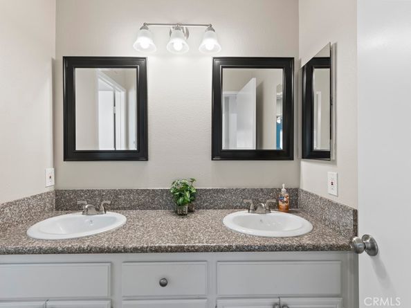 14874 Southend, Fontana CA 92336