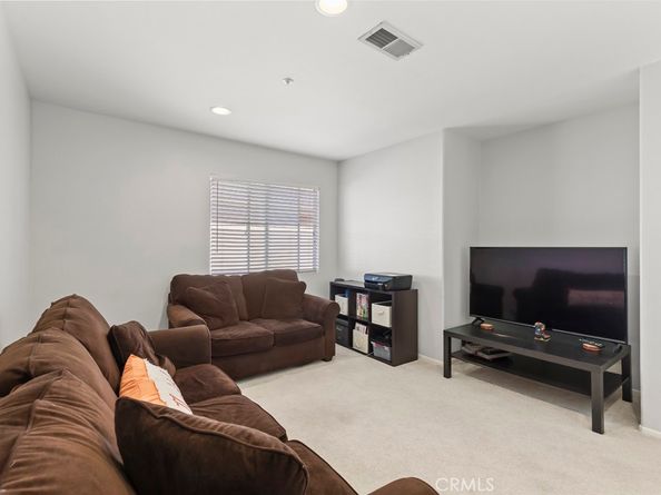 14874 Southend, Fontana CA 92336