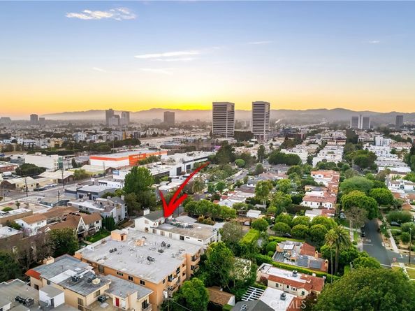 2008 S Bentley Avenue 5, Los Angeles CA 90025