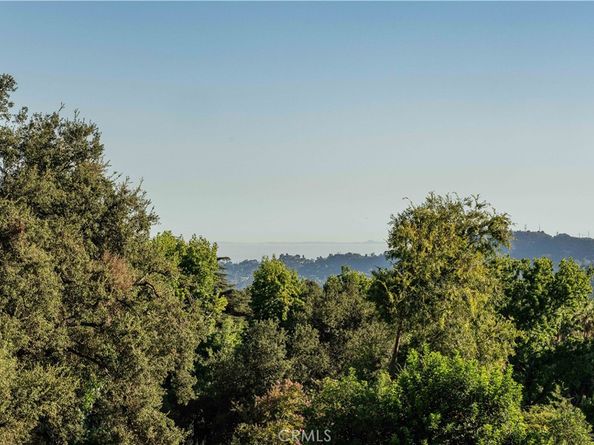 4380 Canyon Crest Road, Altadena CA 91001