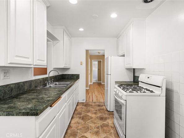 466 Saint Augustine Avenue, Claremont CA 91711