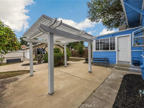 253 N 8th Avenue, Upland CA 91786