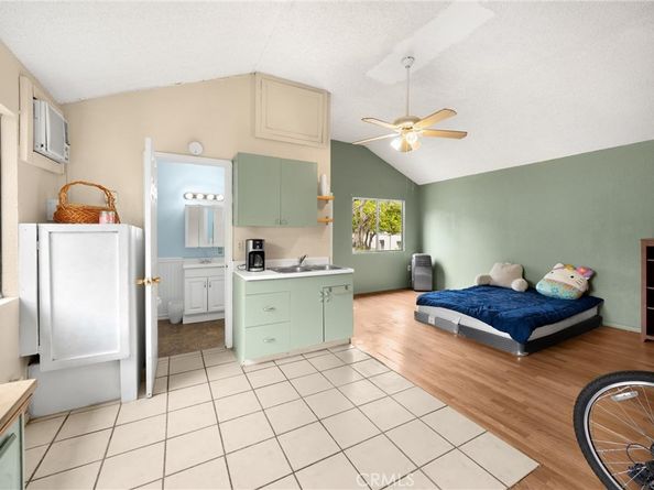 253 N 8th Avenue, Upland CA 91786